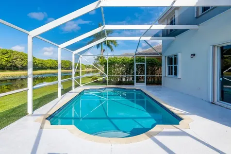 801 Tanglewood Circle Weston FL 33327