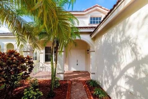 801 Tanglewood Circle Weston FL 33327