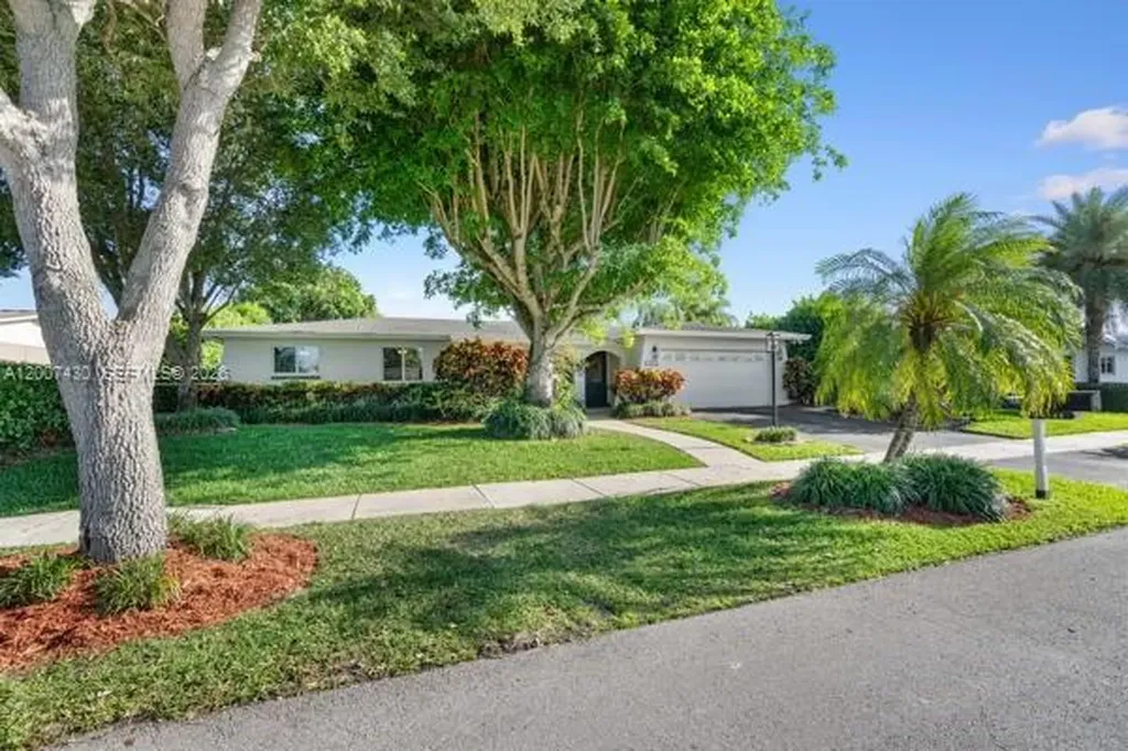 14544 SW 76th Street Miami FL 33183