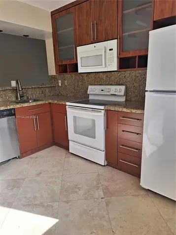 704 NW 92nd Avenue Plantation FL 33324