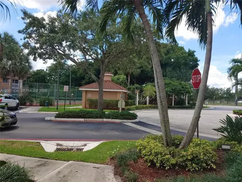 704 NW 92nd Avenue Plantation FL 33324