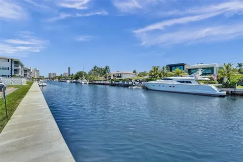 455 Paradise Isle Boulevard Hallandale Beach FL 33009