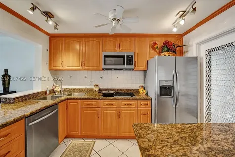 455 Paradise Isle Boulevard Hallandale Beach FL 33009