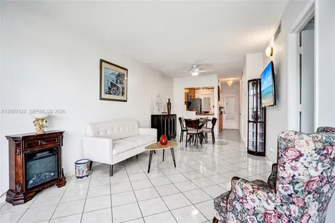 455 Paradise Isle Boulevard Hallandale Beach FL 33009