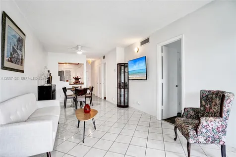 455 Paradise Isle Boulevard Hallandale Beach FL 33009