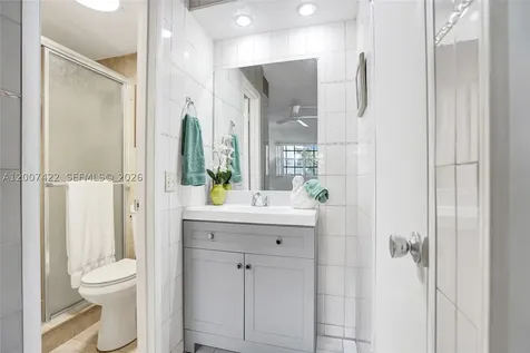 455 Paradise Isle Boulevard Hallandale Beach FL 33009