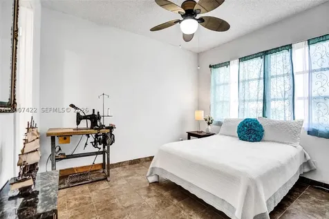 455 Paradise Isle Boulevard Hallandale Beach FL 33009