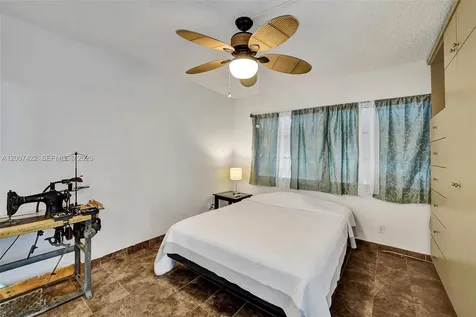 455 Paradise Isle Boulevard Hallandale Beach FL 33009