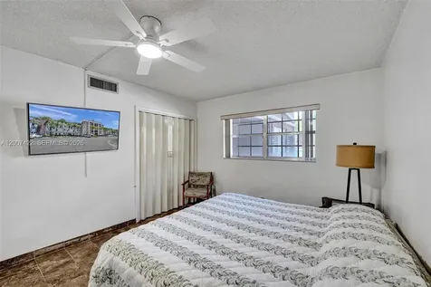 455 Paradise Isle Boulevard Hallandale Beach FL 33009