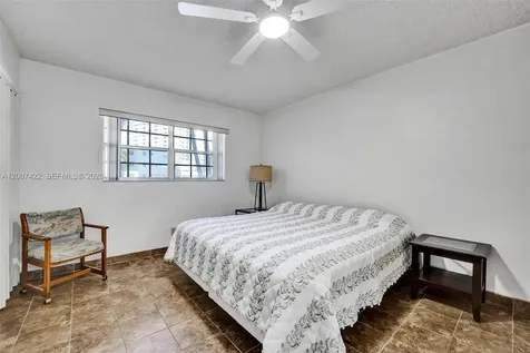 455 Paradise Isle Boulevard Hallandale Beach FL 33009