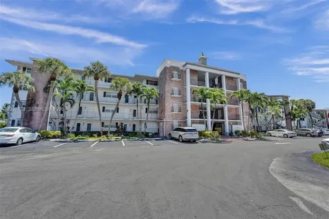 455 Paradise Isle Boulevard Hallandale Beach FL 33009