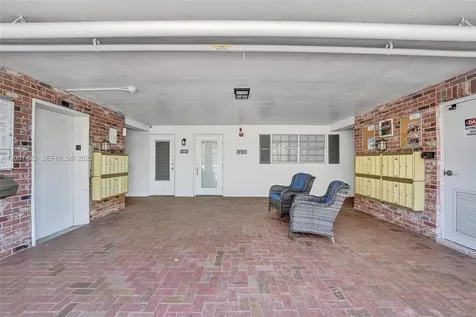 455 Paradise Isle Boulevard Hallandale Beach FL 33009