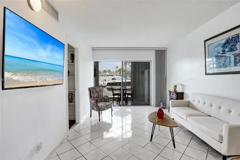 455 Paradise Isle Boulevard Hallandale Beach FL 33009