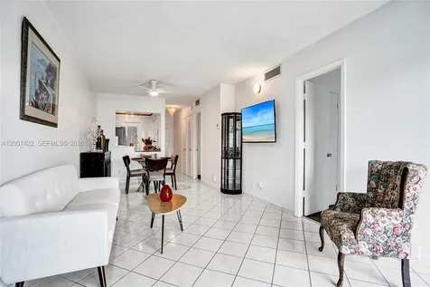 455 Paradise Isle Boulevard Hallandale Beach FL 33009