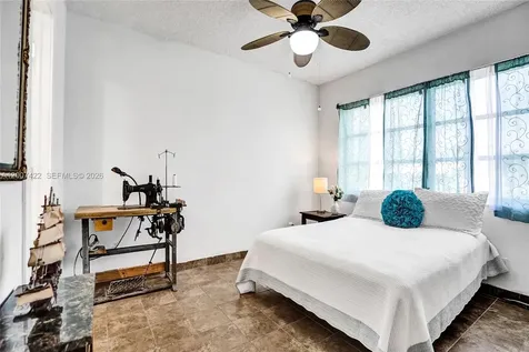 455 Paradise Isle Boulevard Hallandale Beach FL 33009