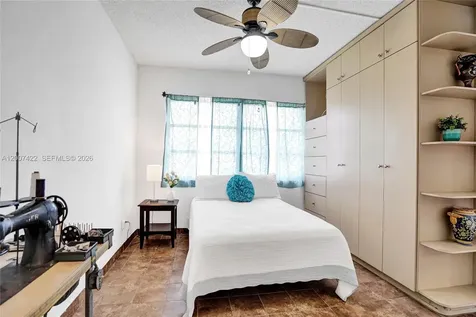 455 Paradise Isle Boulevard Hallandale Beach FL 33009