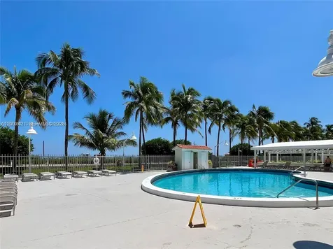 2899 Collins Avenue Miami Beach FL 33140