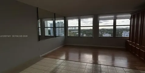 2899 Collins Avenue Miami Beach FL 33140
