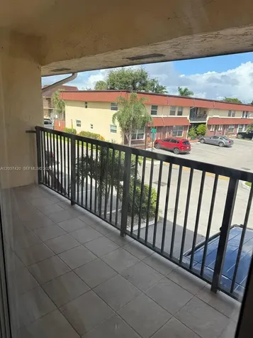 4163 SW 66th Terrace Davie FL 33314
