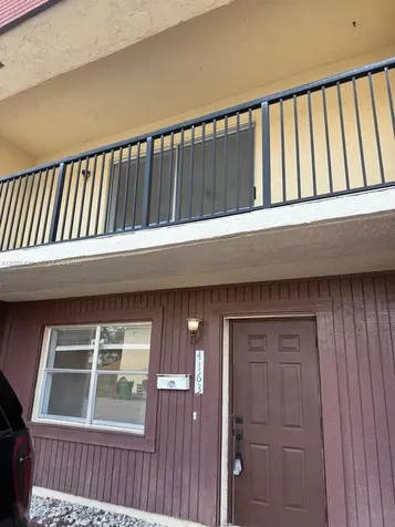 4163 SW 66th Terrace Davie FL 33314