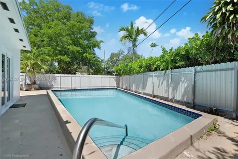 5889 Devonshire Boulevard Miami FL 33155
