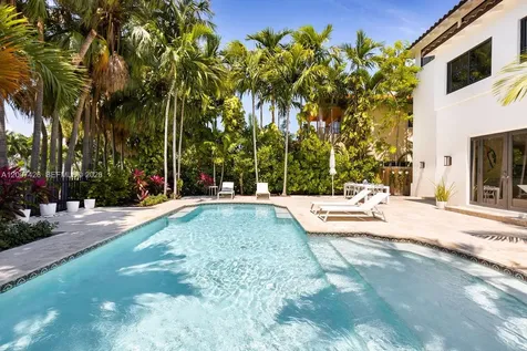 5736 La Gorce Drive Miami Beach FL 33140