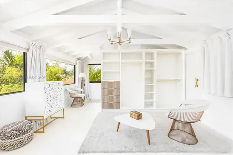 5736 La Gorce Drive Miami Beach FL 33140