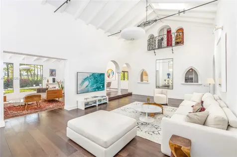 5736 La Gorce Drive Miami Beach FL 33140