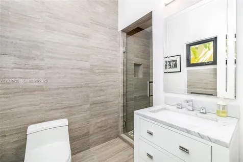 5736 La Gorce Drive Miami Beach FL 33140