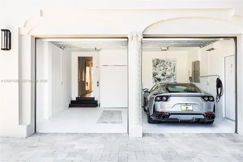 5736 La Gorce Drive Miami Beach FL 33140