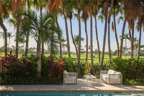 5736 La Gorce Drive Miami Beach FL 33140