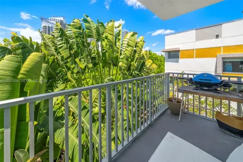 301 Michigan Avenue Miami Beach FL 33139