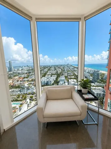 300 S Pointe Drive Miami Beach FL 33139