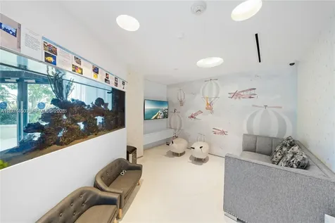 300 S Pointe Drive Miami Beach FL 33139