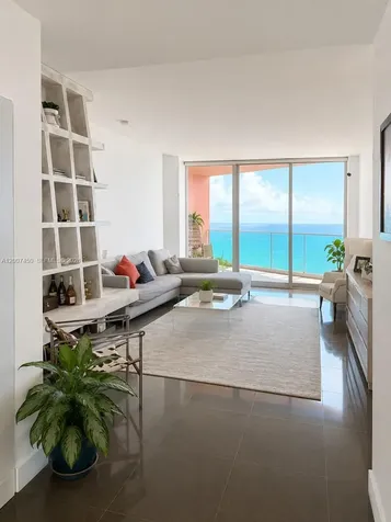 300 S Pointe Drive Miami Beach FL 33139