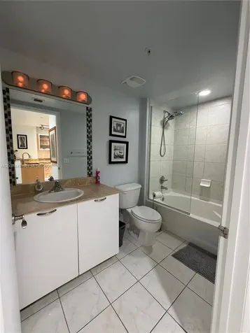 3180 SW 22nd Terrace Miami FL 33145
