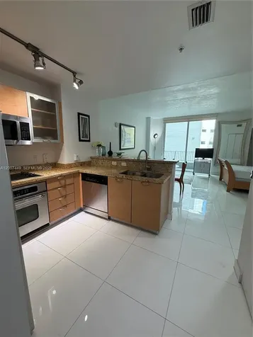 3180 SW 22nd Terrace Miami FL 33145