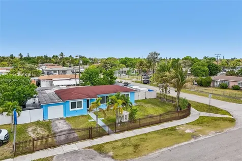 15245 SW 298th Terrace Homestead FL 33033