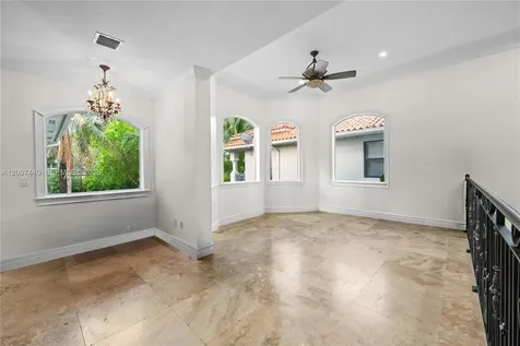 4065 Battersea Road Miami FL 33133