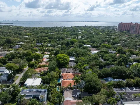 4065 Battersea Road Miami FL 33133
