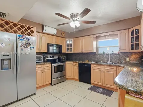 1110 22nd Avenue NE Naples FL 34120