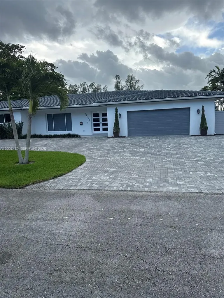 19150 S Saint Andrews Drive Hialeah FL 33015