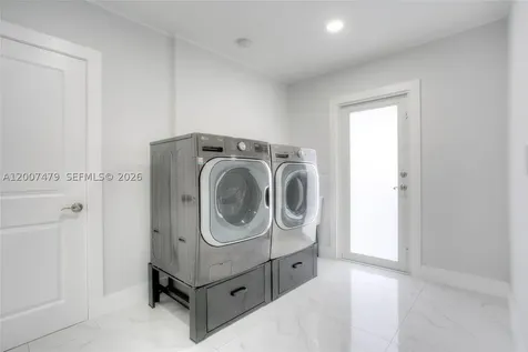 19150 S Saint Andrews Drive Hialeah FL 33015