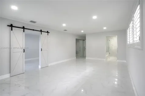 19150 S Saint Andrews Drive Hialeah FL 33015