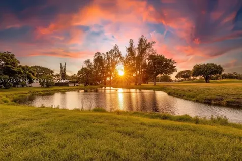 19150 S Saint Andrews Drive Hialeah FL 33015