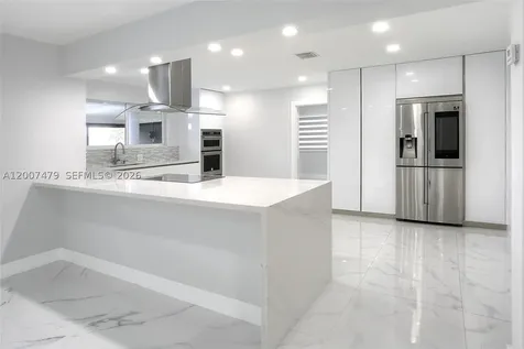 19150 S Saint Andrews Drive Hialeah FL 33015