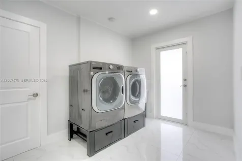 19150 S Saint Andrews Drive Hialeah FL 33015