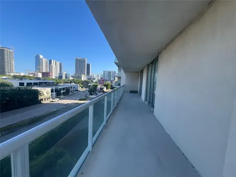 3470 E Coast Avenue Miami FL 33137