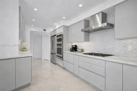 3000 Island Boulevard Aventura FL 33160