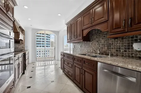 3000 Island Boulevard Aventura FL 33160